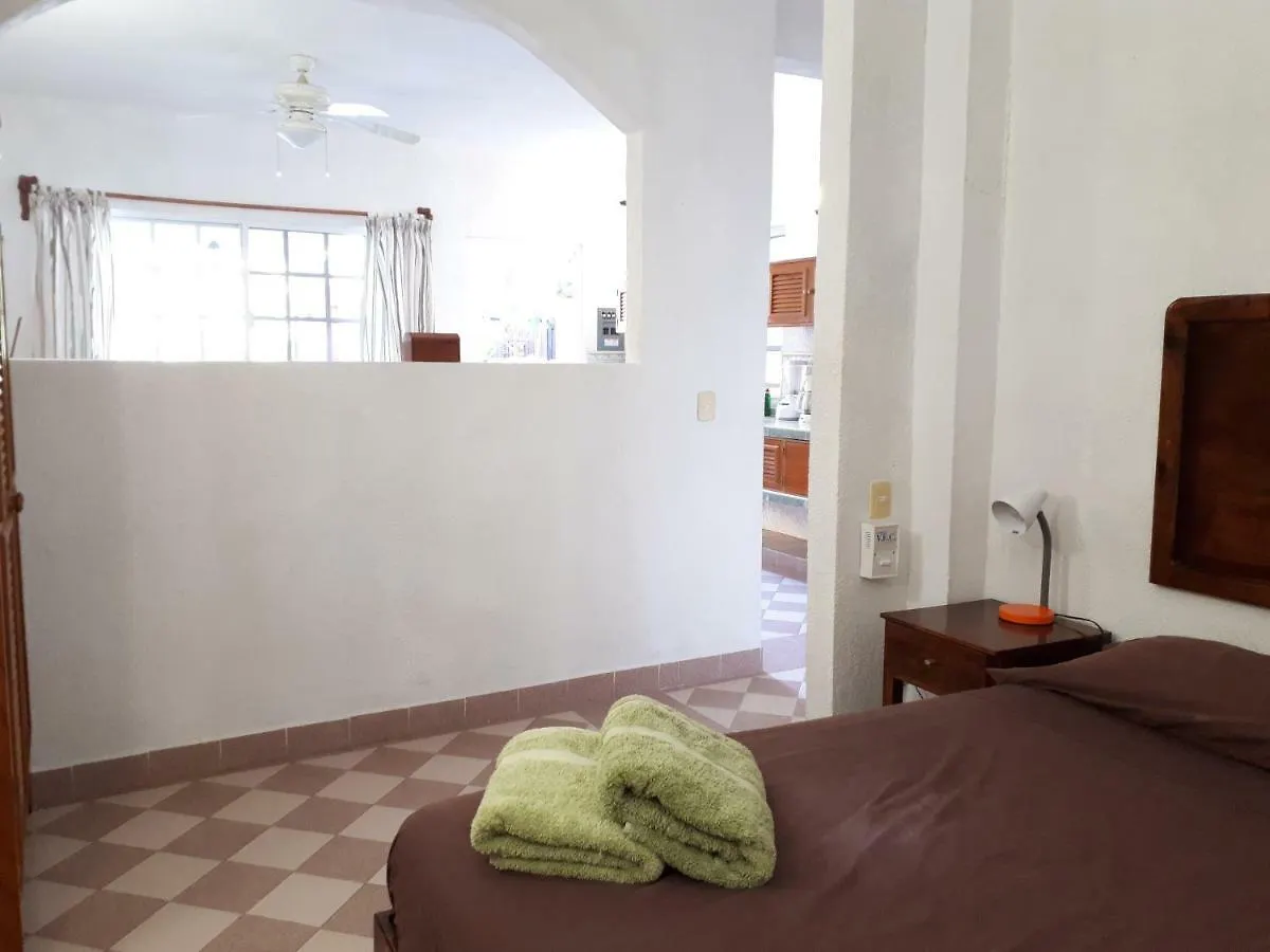 Hotel Casa De Las Ranas Puerto Morelos